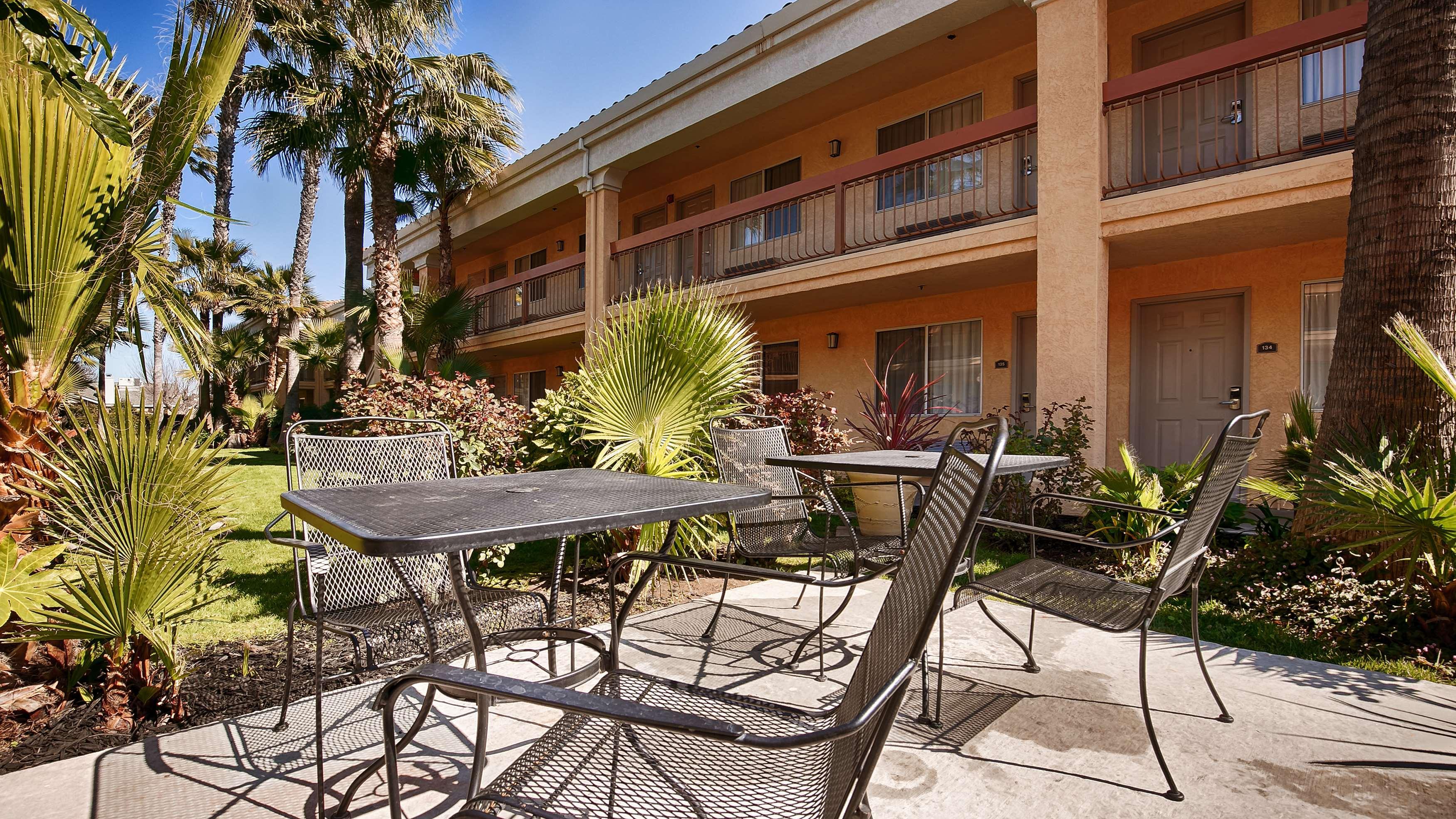 Best Western Palm Court Inn Modesto Kültér fotó